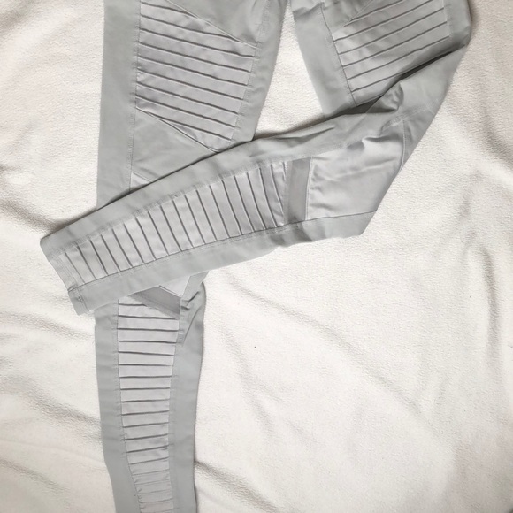 Leggings - Picture 2 of 4